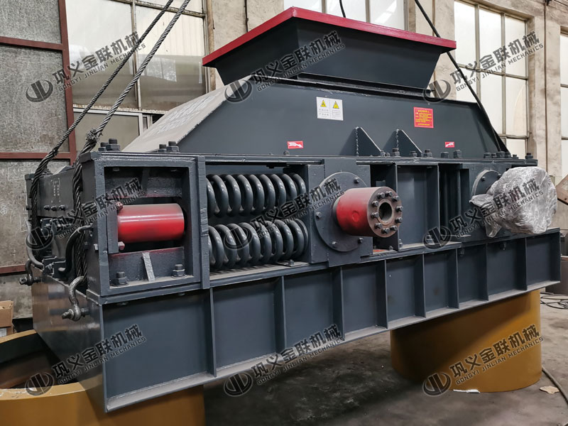 大小型對(duì)輥破碎機(jī)的型號(hào)有哪些推薦,購(gòu)買一臺(tái)需要多少錢?