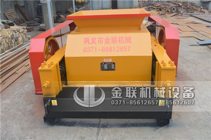 大型狼牙式破碎機(jī)在使用后要對各個(gè)部件進(jìn)行檢查 大型狼牙式破碎機(jī)在使用后要對各個(gè)部件進(jìn)行檢查