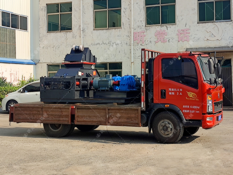 2PG0806彈簧式對輥破碎制砂機設備發貨圖片