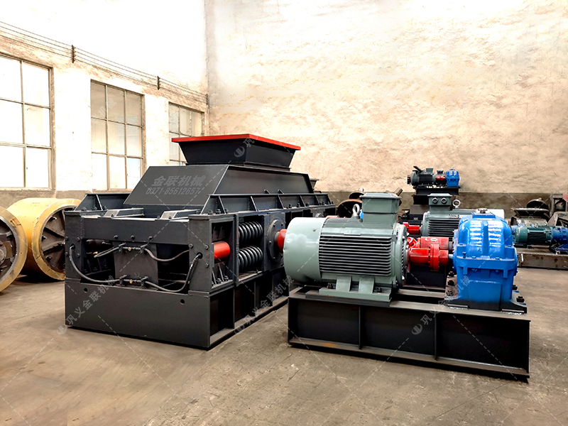 2PG1500X800大型對輥破碎機(jī)發(fā)貨圖片_發(fā)往陜西漢中_破碎石英砂