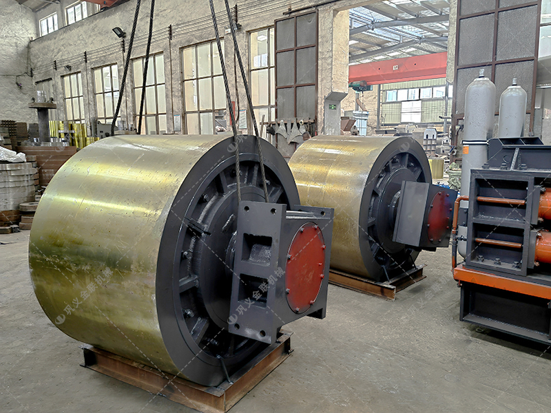 對輥破碎機總成發貨圖片_發往安徽阜陽