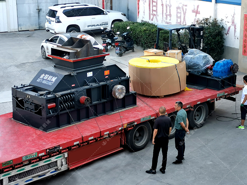 石灰石加工成石子和沙子，用對輥制砂機怎么樣？