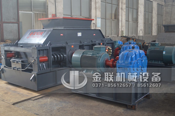 對(duì)輥制砂機(jī)