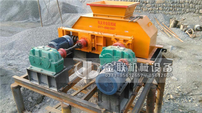 風(fēng)化砂制砂機1