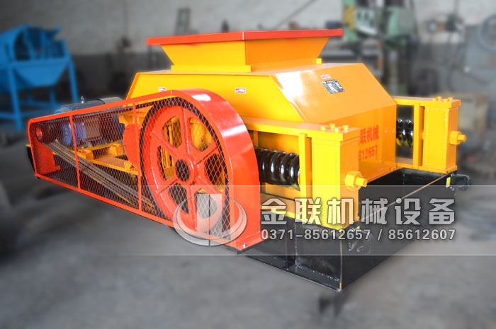 2PGC900*900大型雙齒輥破碎機